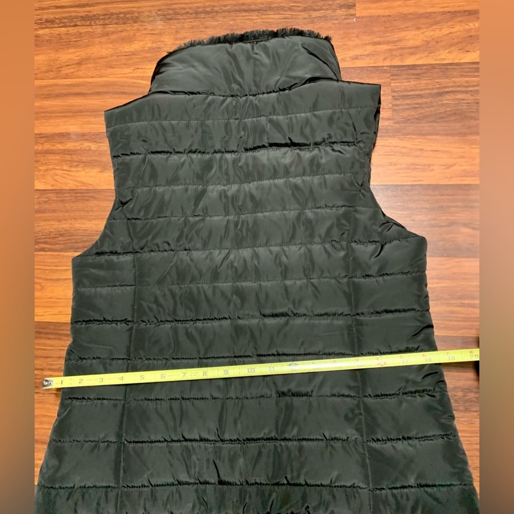 Guess Women’s Vest Dark Brown Sz M Faux Fur EUC - Picture 6 of 8